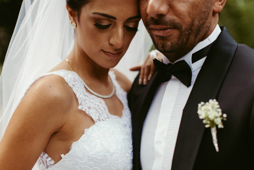 hochzeitsfotograf-kerim-kivrak-augsburg-hochzeitslocation-hofgarten-dom-altstadt-destination-wedding-photographer-trauung-standesamt-münchen-hochzeitsfotoalbum-hochzeitsdeko-0033