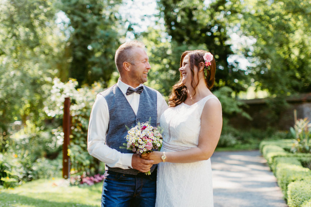 hochzeitsfotograf-kerim-kivrak-augsburg-hochzeitslocation-kräutergarten-herkulesbrunnen-destination-wedding-photographer-trauung-standesamt-münchen-hochzeitsfotoalbum-hochzeitsdeko-11