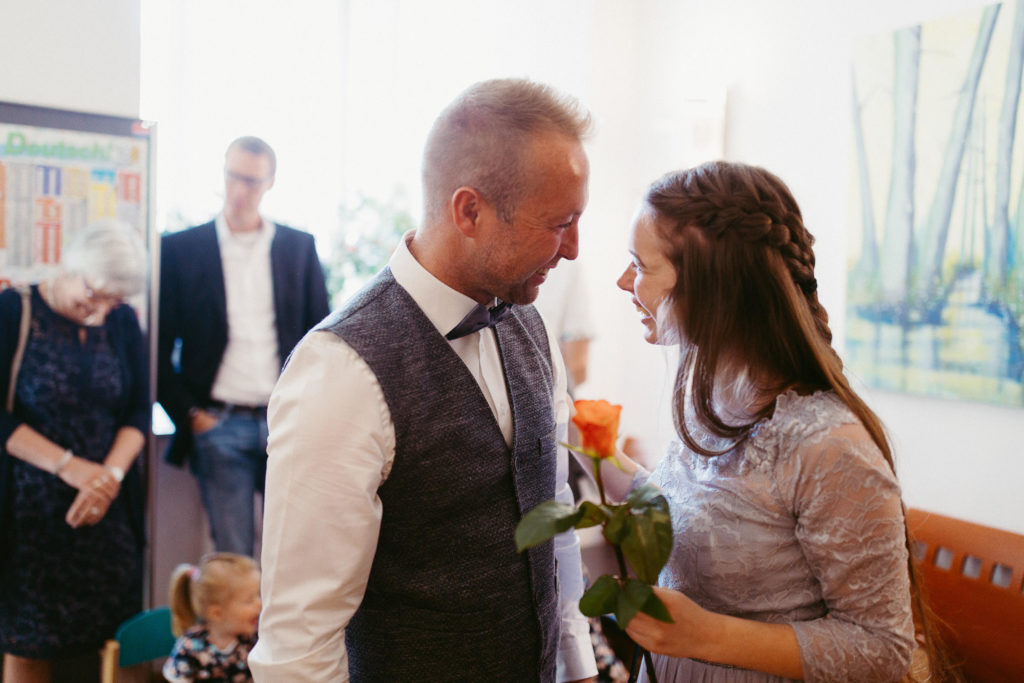 hochzeitsfotograf-kerim-kivrak-augsburg-hochzeitslocation-kräutergarten-herkulesbrunnen-destination-wedding-photographer-trauung-standesamt-münchen-hochzeitsfotoalbum-hochzeitsdeko-70