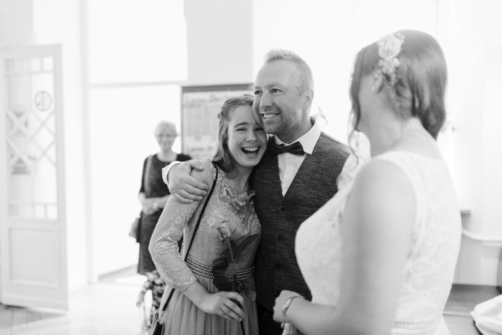 hochzeitsfotograf-kerim-kivrak-augsburg-hochzeitslocation-kräutergarten-herkulesbrunnen-destination-wedding-photographer-trauung-standesamt-münchen-hochzeitsfotoalbum-hochzeitsdeko-71