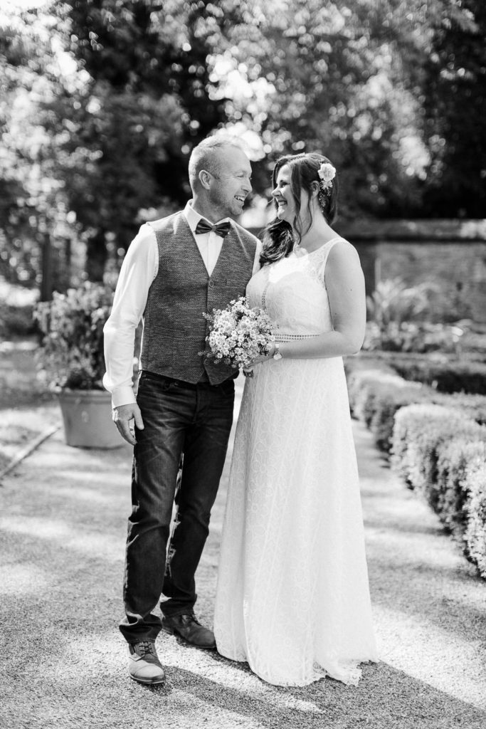 hochzeitsfotograf-kerim-kivrak-augsburg-hochzeitslocation-kräutergarten-herkulesbrunnen-destination-wedding-photographer-trauung-standesamt-münchen-hochzeitsfotoalbum-hochzeitsdeko-9