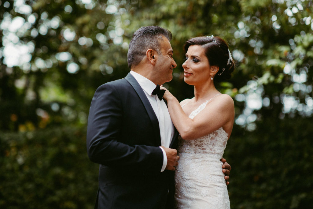 hochzeitsfotograf-kerim-kivrak-augsburg-hochzeitslocation-kurhaus-parktheater-drei-mohren-steigenberger-trauung-standesamt-münchen-hochzeitsfotoalbum-hochzeitsdeko-0010