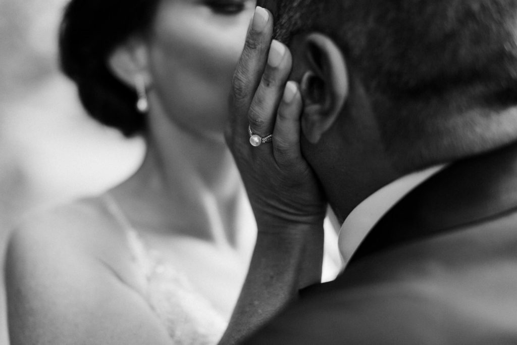 hochzeitsfotograf-kerim-kivrak-augsburg-hochzeitslocation-kurhaus-parktheater-drei-mohren-steigenberger-trauung-standesamt-münchen-hochzeitsfotoalbum-hochzeitsdeko-0024