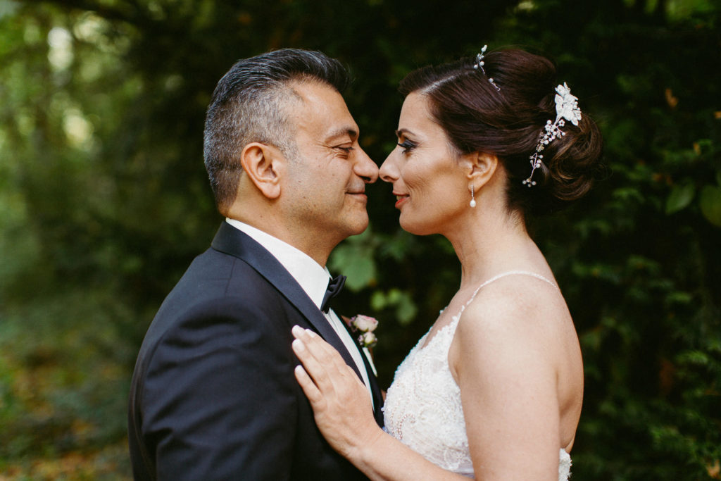 hochzeitsfotograf-kerim-kivrak-augsburg-hochzeitslocation-kurhaus-parktheater-drei-mohren-steigenberger-trauung-standesamt-münchen-hochzeitsfotoalbum-hochzeitsdeko-0027