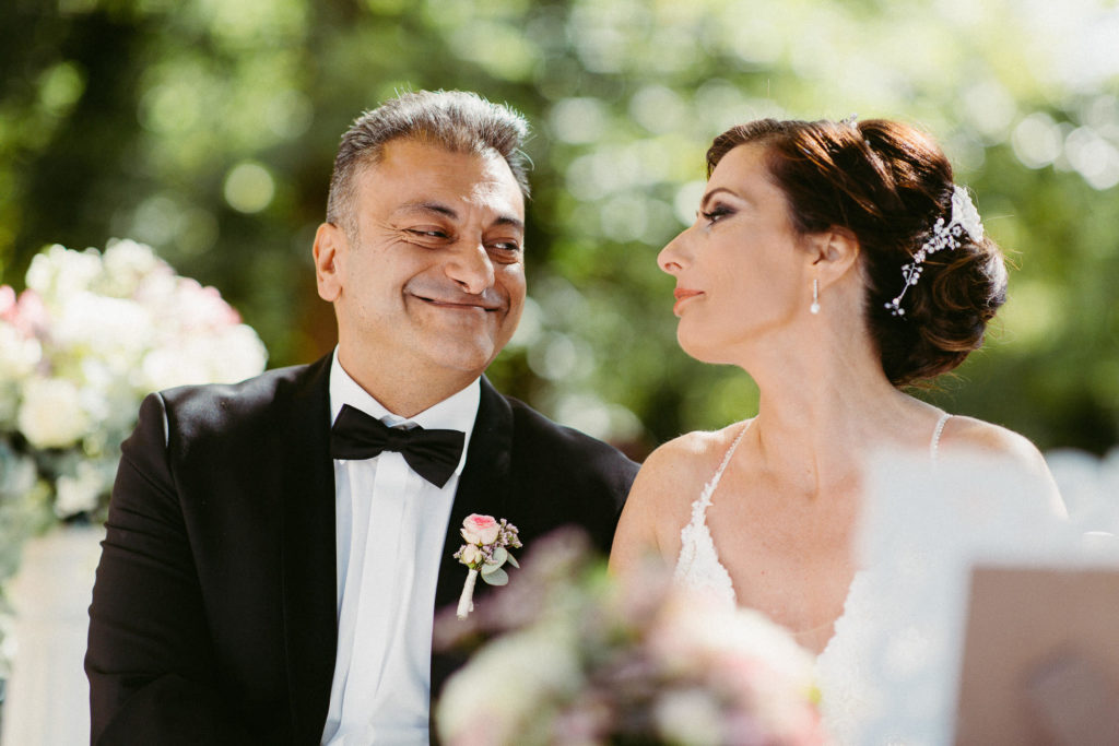 hochzeitsfotograf-kerim-kivrak-augsburg-hochzeitslocation-kurhaus-parktheater-drei-mohren-steigenberger-trauung-standesamt-münchen-hochzeitsfotoalbum-hochzeitsdeko-0058