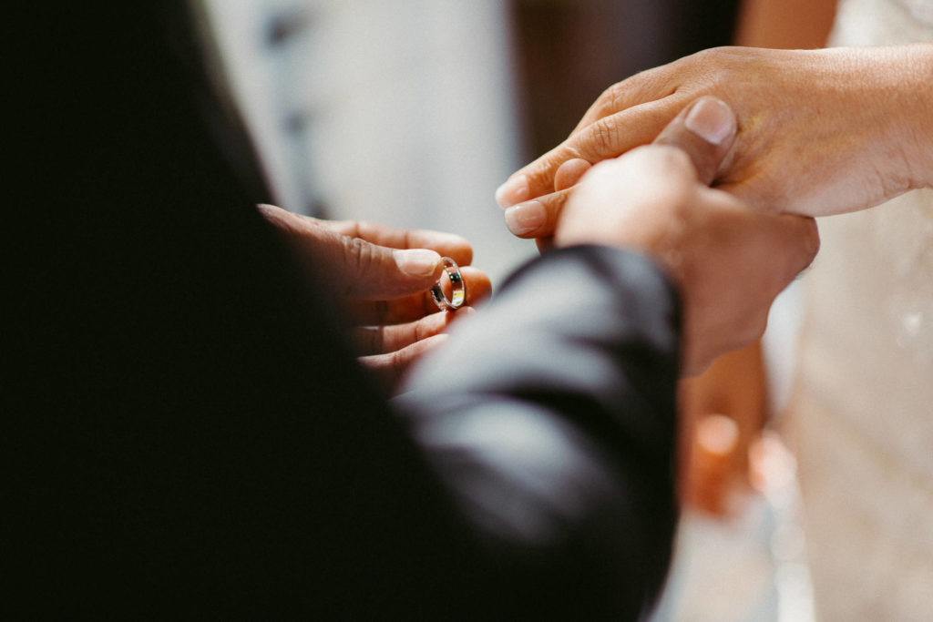 hochzeitsfotograf-kerim-kivrak-augsburg-hochzeitslocation-kurhaus-parktheater-drei-mohren-steigenberger-trauung-standesamt-münchen-hochzeitsfotoalbum-hochzeitsdeko-0069