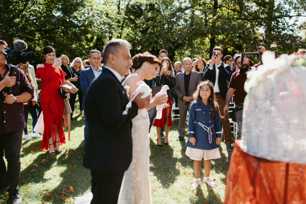hochzeitsfotograf-kerim-kivrak-augsburg-hochzeitslocation-kurhaus-parktheater-drei-mohren-steigenberger-trauung-standesamt-münchen-hochzeitsfotoalbum-hochzeitsdeko-0077