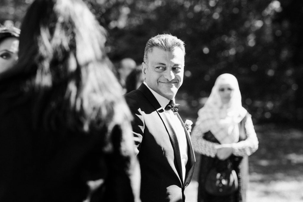 hochzeitsfotograf-kerim-kivrak-augsburg-hochzeitslocation-kurhaus-parktheater-drei-mohren-steigenberger-trauung-standesamt-münchen-hochzeitsfotoalbum-hochzeitsdeko-0089