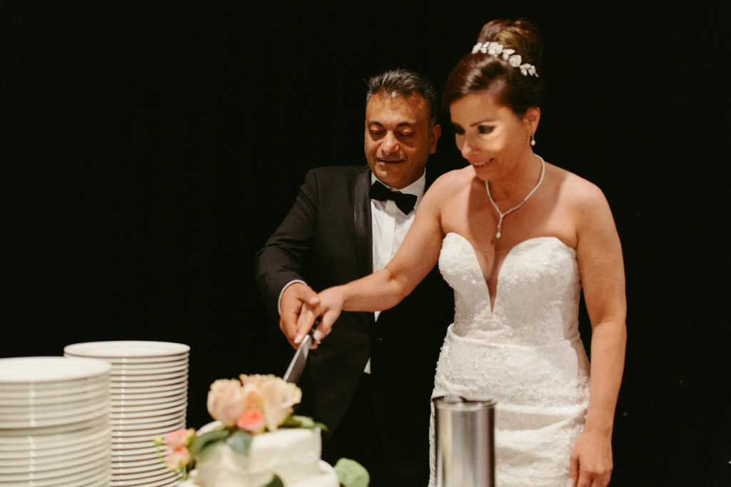 hochzeitsfotograf-kerim-kivrak-augsburg-hochzeitslocation-kurhaus-parktheater-drei-mohren-steigenberger-trauung-standesamt-münchen-hochzeitsfotoalbum-hochzeitsdeko-0150