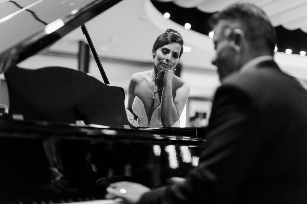 hochzeitsfotograf-kerim-kivrak-augsburg-hochzeitslocation-kurhaus-parktheater-drei-mohren-steigenberger-trauung-standesamt-münchen-hochzeitsfotoalbum-hochzeitsdeko-0166