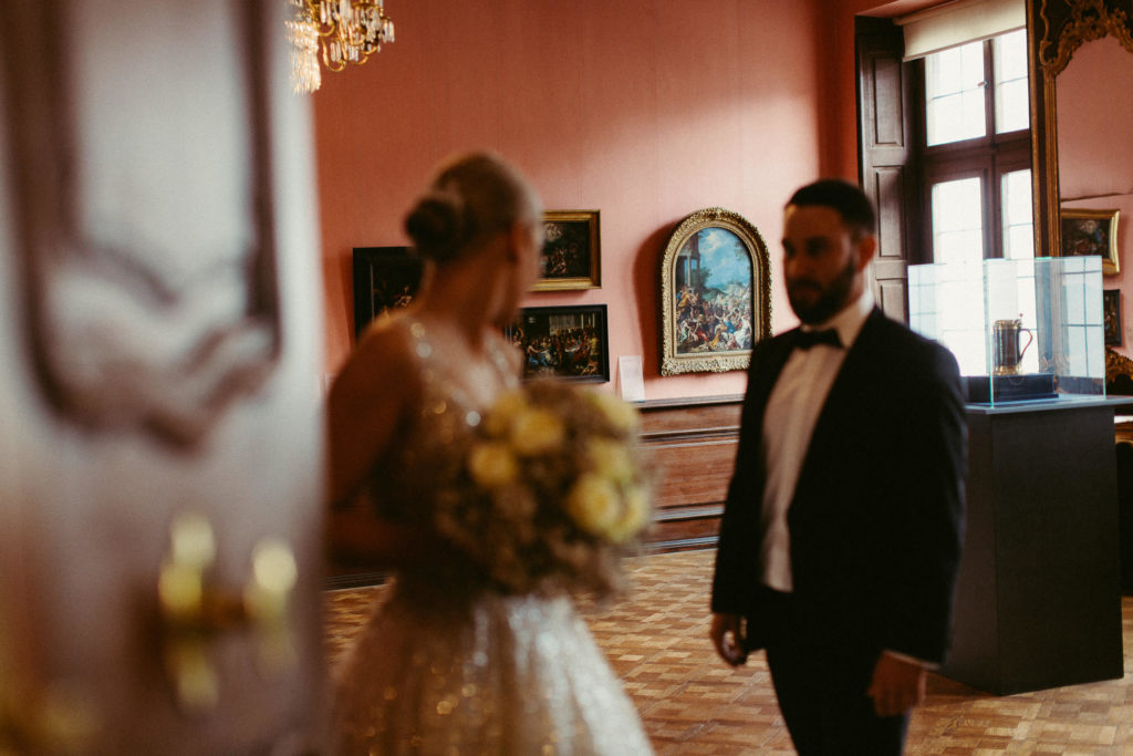 hochzeitsfotograf-kerim-kivrak-augsburg-hochzeitslocation-schaezlerpalais-wedding-photographer-trauung-standesamt-münchen-hochzeitsfotoalbum-hochzeitsdeko-0002