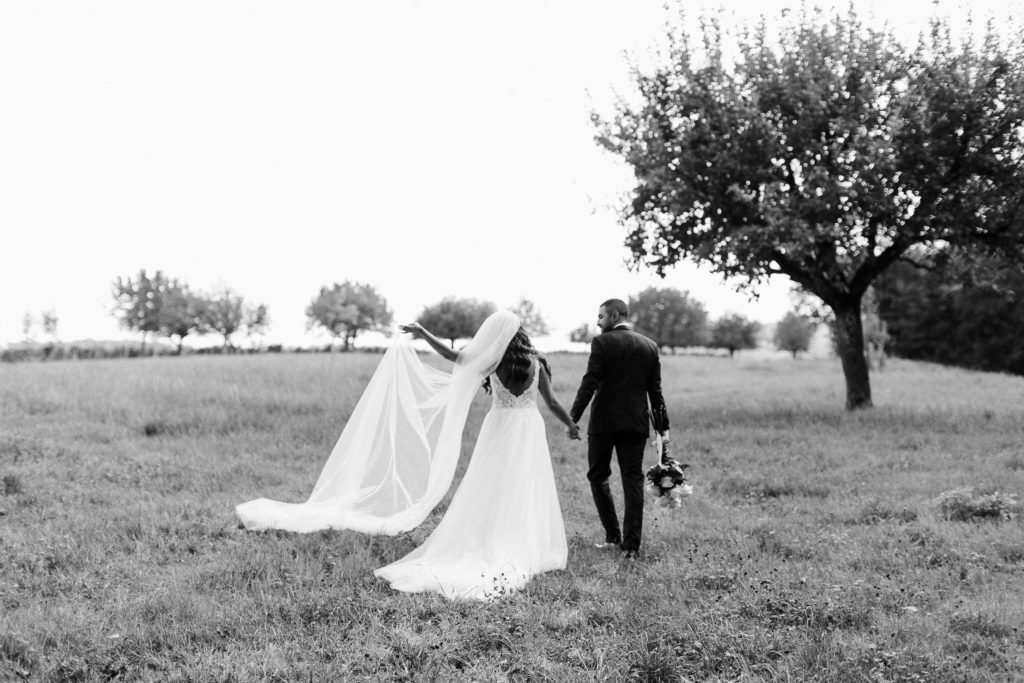 hochzeitsfotograf-kerim-kivrak-basel-hochzeitslocation-salmegg-haus-schweiz-rheinfelden-destination-wedding-photographer-trauung-standesamt-münchen-hochzeitsfotoalbum-hochzeitsdeko-0008