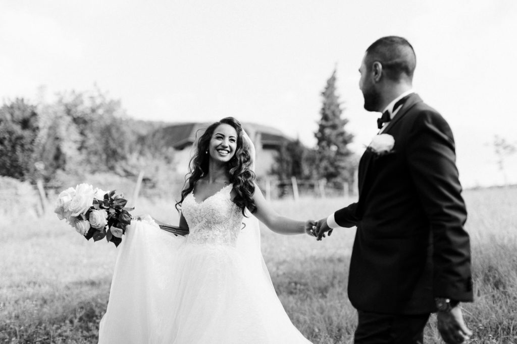 hochzeitsfotograf-kerim-kivrak-basel-hochzeitslocation-salmegg-haus-schweiz-rheinfelden-destination-wedding-photographer-trauung-standesamt-münchen-hochzeitsfotoalbum-hochzeitsdeko-0014