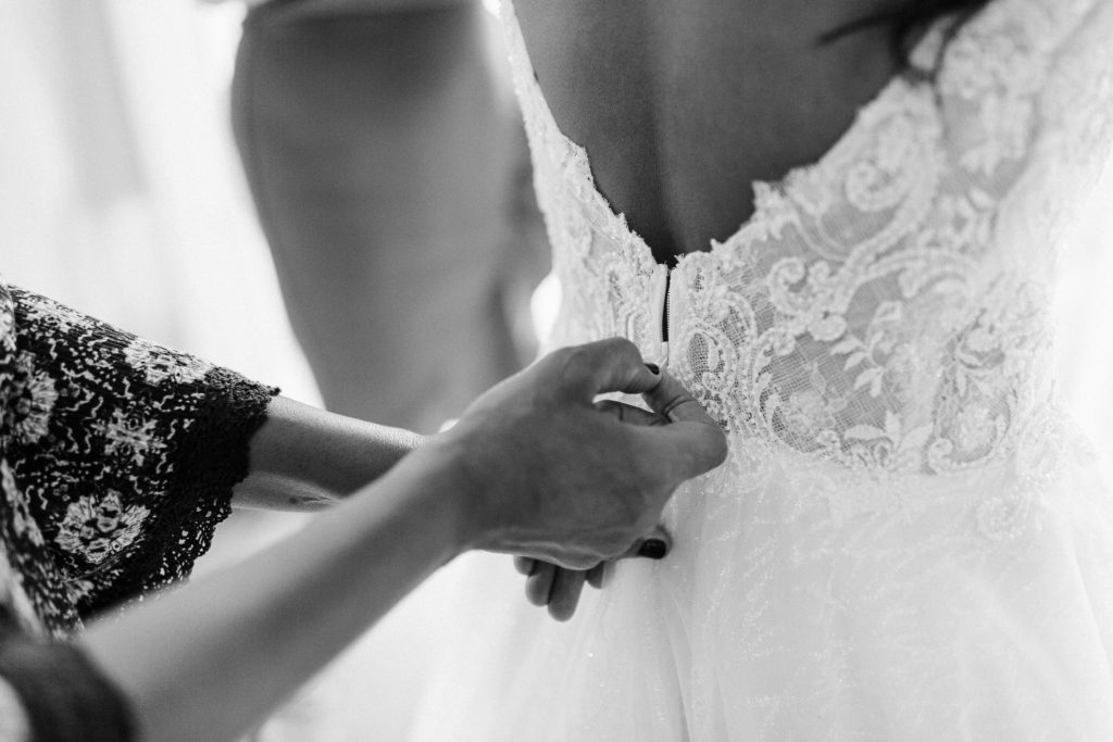 hochzeitsfotograf-kerim-kivrak-basel-hochzeitslocation-salmegg-haus-schweiz-rheinfelden-destination-wedding-photographer-trauung-standesamt-münchen-hochzeitsfotoalbum-hochzeitsdeko-0043