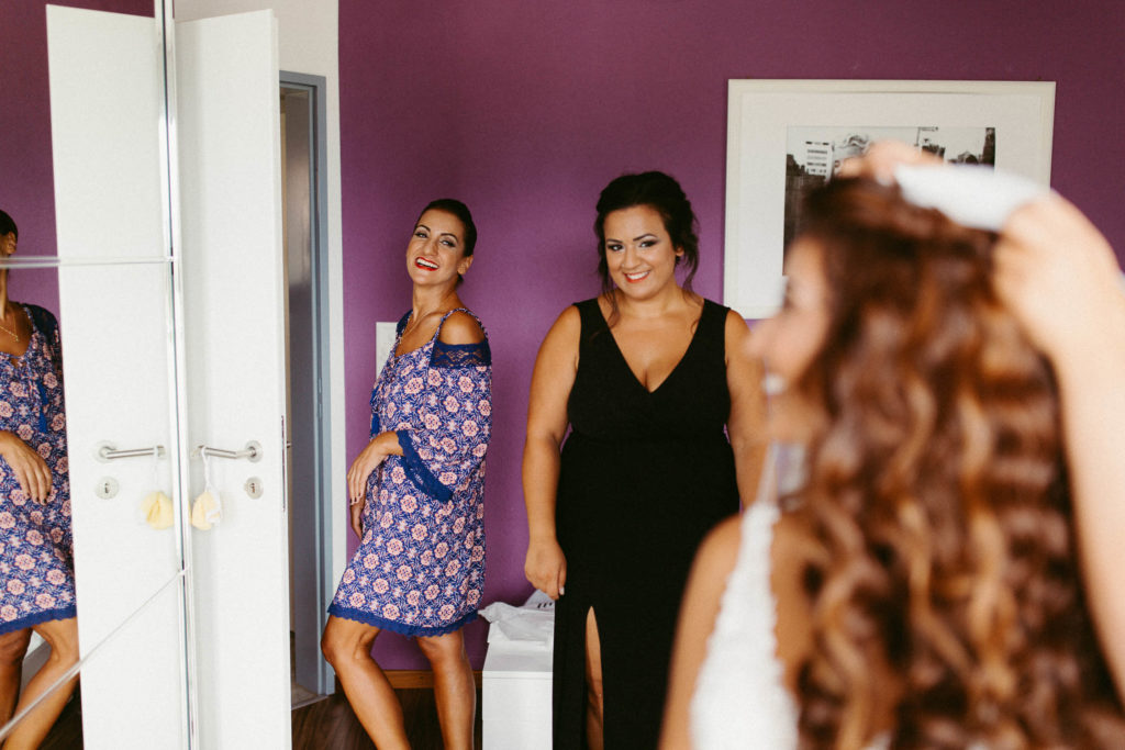 hochzeitsfotograf-kerim-kivrak-basel-hochzeitslocation-salmegg-haus-schweiz-rheinfelden-destination-wedding-photographer-trauung-standesamt-münchen-hochzeitsfotoalbum-hochzeitsdeko-0045