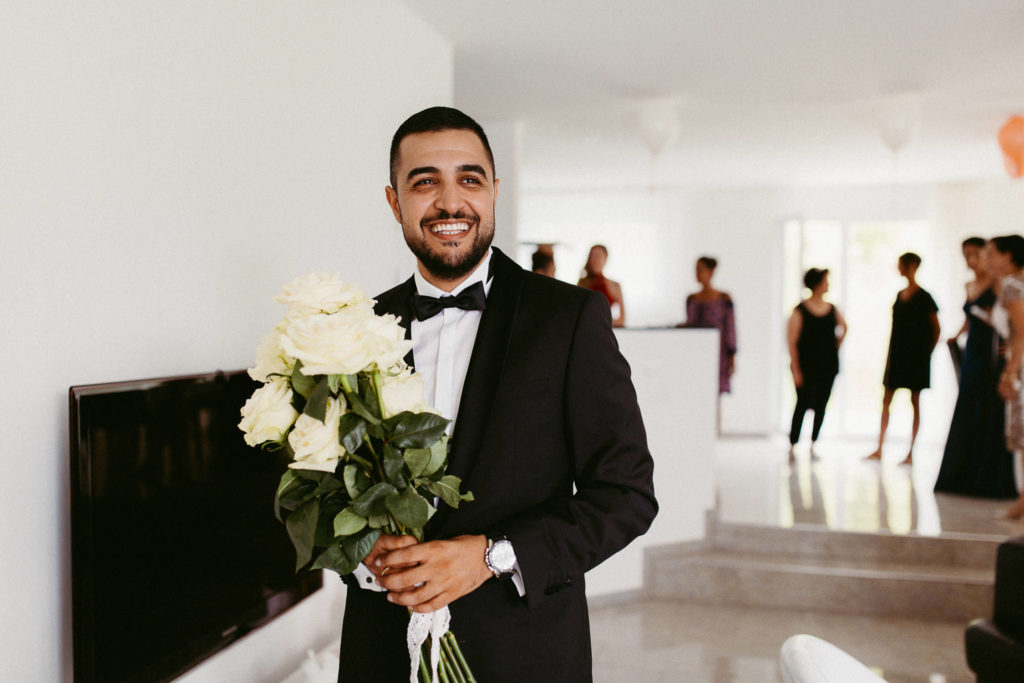 hochzeitsfotograf-kerim-kivrak-basel-hochzeitslocation-salmegg-haus-schweiz-rheinfelden-destination-wedding-photographer-trauung-standesamt-münchen-hochzeitsfotoalbum-hochzeitsdeko-0052