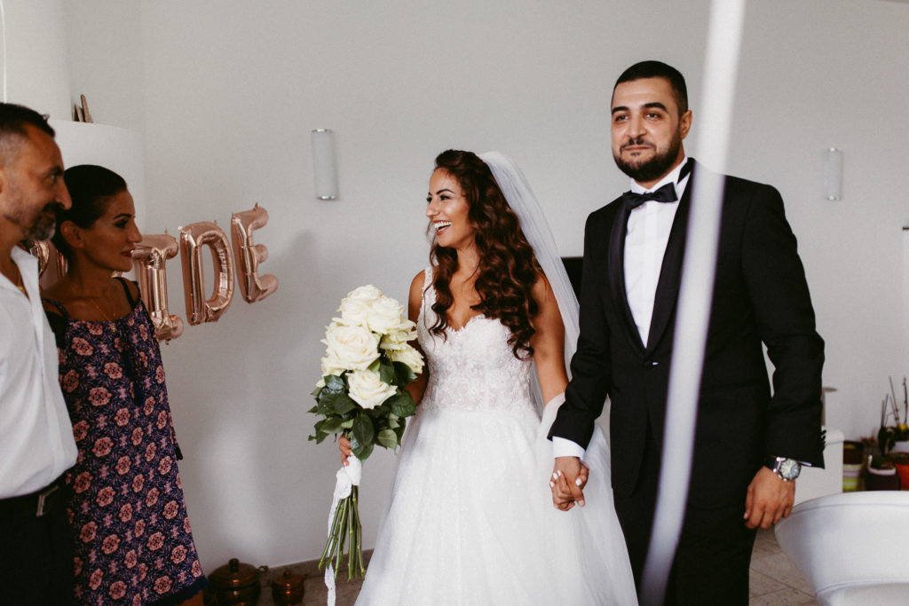 hochzeitsfotograf-kerim-kivrak-basel-hochzeitslocation-salmegg-haus-schweiz-rheinfelden-destination-wedding-photographer-trauung-standesamt-münchen-hochzeitsfotoalbum-hochzeitsdeko-0062