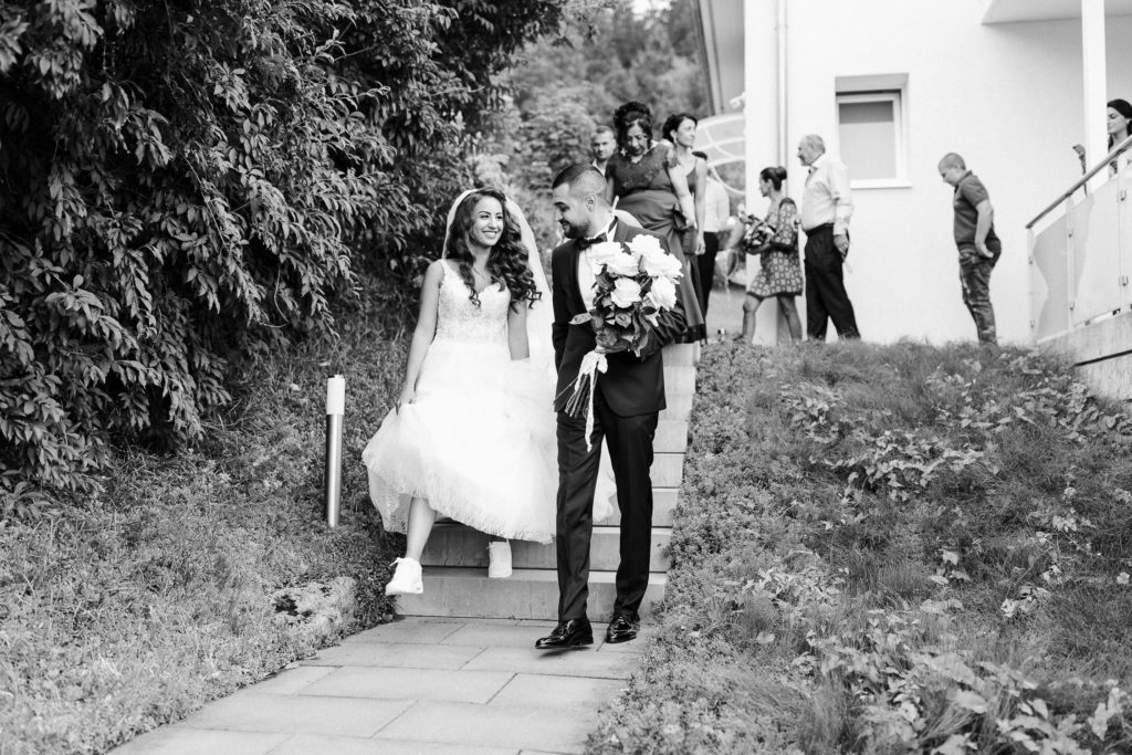 hochzeitsfotograf-kerim-kivrak-basel-hochzeitslocation-salmegg-haus-schweiz-rheinfelden-destination-wedding-photographer-trauung-standesamt-münchen-hochzeitsfotoalbum-hochzeitsdeko-0067