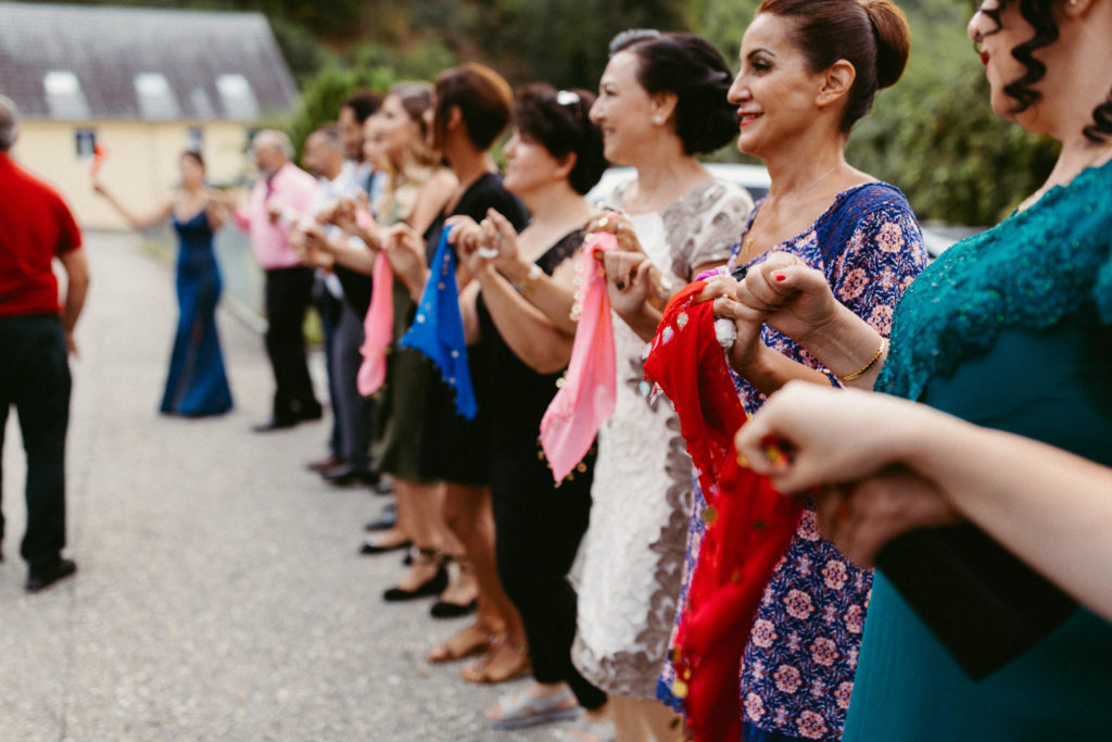 hochzeitsfotograf-kerim-kivrak-basel-hochzeitslocation-salmegg-haus-schweiz-rheinfelden-destination-wedding-photographer-trauung-standesamt-münchen-hochzeitsfotoalbum-hochzeitsdeko-0074