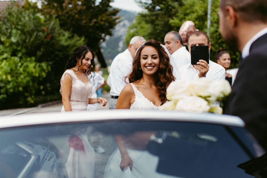 hochzeitsfotograf-kerim-kivrak-basel-hochzeitslocation-salmegg-haus-schweiz-rheinfelden-destination-wedding-photographer-trauung-standesamt-münchen-hochzeitsfotoalbum-hochzeitsdeko-0084