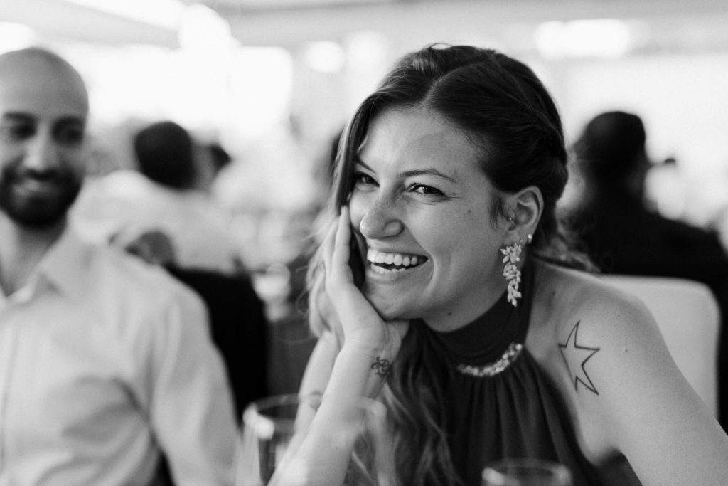 hochzeitsfotograf-kerim-kivrak-basel-hochzeitslocation-salmegg-haus-schweiz-rheinfelden-destination-wedding-photographer-trauung-standesamt-münchen-hochzeitsfotoalbum-hochzeitsdeko-0116