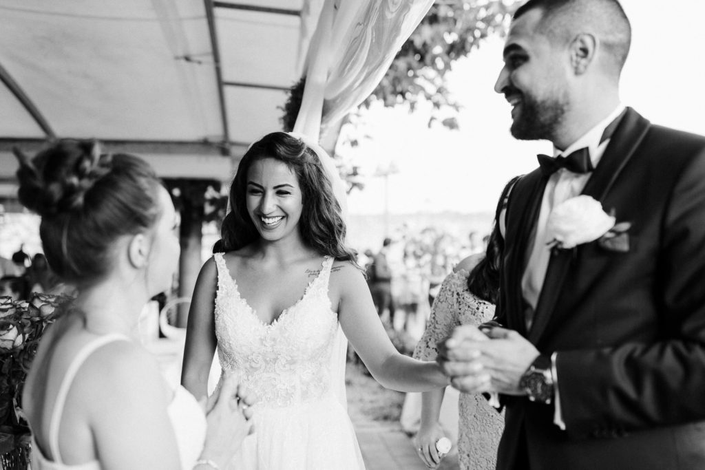 hochzeitsfotograf-kerim-kivrak-basel-hochzeitslocation-salmegg-haus-schweiz-rheinfelden-destination-wedding-photographer-trauung-standesamt-münchen-hochzeitsfotoalbum-hochzeitsdeko-0120