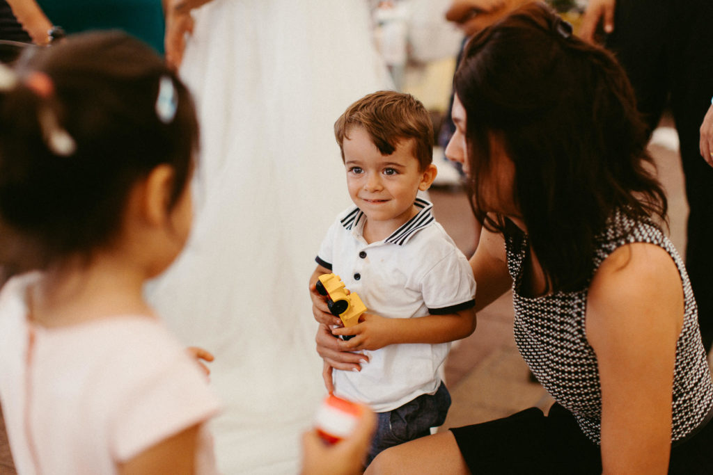 hochzeitsfotograf-kerim-kivrak-basel-hochzeitslocation-salmegg-haus-schweiz-rheinfelden-destination-wedding-photographer-trauung-standesamt-münchen-hochzeitsfotoalbum-hochzeitsdeko-0133