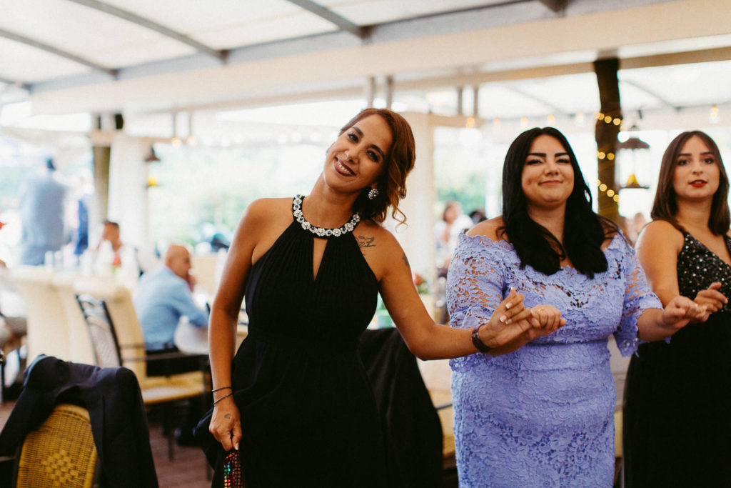 hochzeitsfotograf-kerim-kivrak-basel-hochzeitslocation-salmegg-haus-schweiz-rheinfelden-destination-wedding-photographer-trauung-standesamt-münchen-hochzeitsfotoalbum-hochzeitsdeko-0137