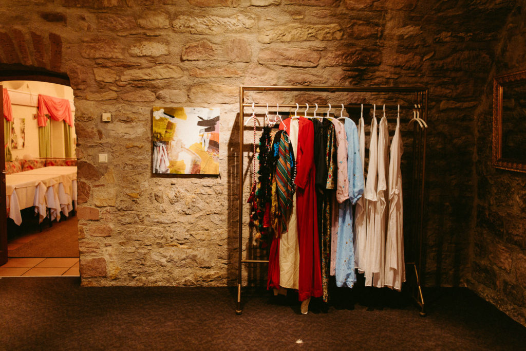 hochzeitsfotograf-kerim-kivrak-basel-hochzeitslocation-salmegg-haus-schweiz-rheinfelden-destination-wedding-photographer-trauung-standesamt-münchen-hochzeitsfotoalbum-hochzeitsdeko-0149