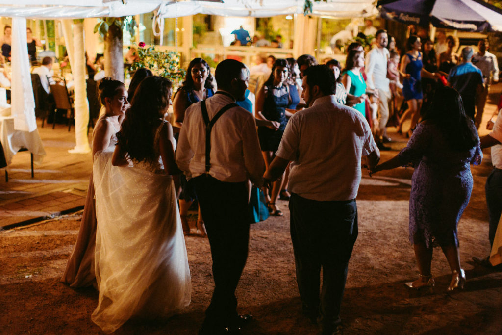 hochzeitsfotograf-kerim-kivrak-basel-hochzeitslocation-salmegg-haus-schweiz-rheinfelden-destination-wedding-photographer-trauung-standesamt-münchen-hochzeitsfotoalbum-hochzeitsdeko-0164