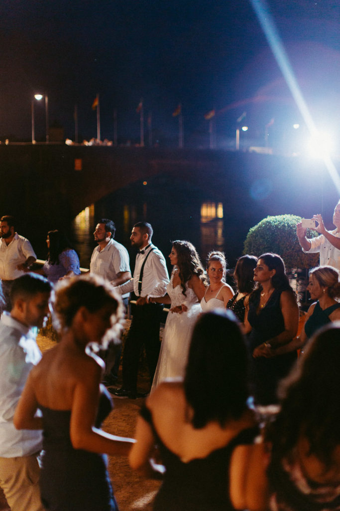 hochzeitsfotograf-kerim-kivrak-basel-hochzeitslocation-salmegg-haus-schweiz-rheinfelden-destination-wedding-photographer-trauung-standesamt-münchen-hochzeitsfotoalbum-hochzeitsdeko-0165