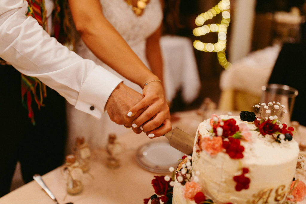 hochzeitsfotograf-kerim-kivrak-basel-hochzeitslocation-salmegg-haus-schweiz-rheinfelden-destination-wedding-photographer-trauung-standesamt-münchen-hochzeitsfotoalbum-hochzeitsdeko-0194