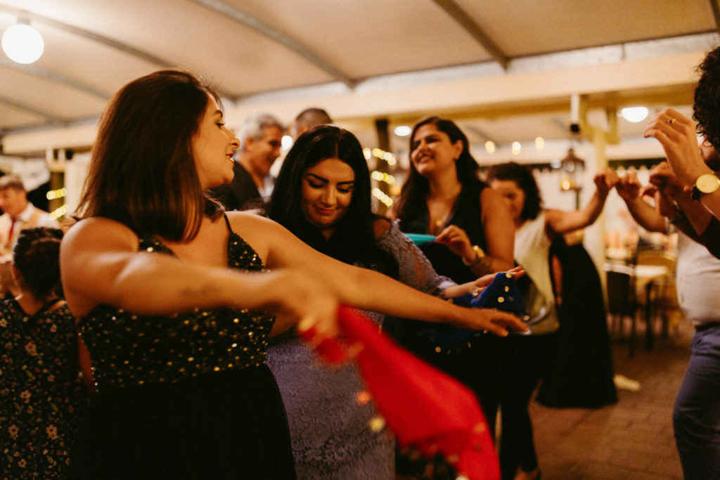 hochzeitsfotograf-kerim-kivrak-basel-hochzeitslocation-salmegg-haus-schweiz-rheinfelden-destination-wedding-photographer-trauung-standesamt-münchen-hochzeitsfotoalbum-hochzeitsdeko-0206