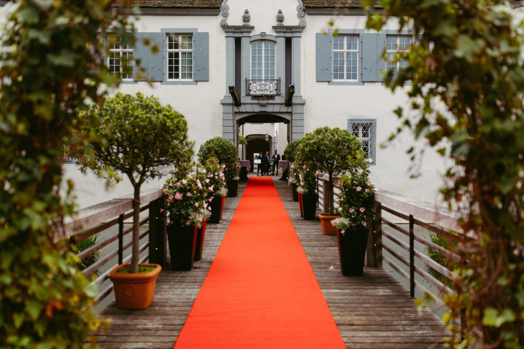 hochzeitsfotograf-kerim-kivrak-basel-hochzeitslocation-zivilstandsamt-schweiz-rheinfelden-wedding-photographer-trauung-standesamt-münchen-hochzeitsfotoalbum-hochzeitsdeko-0001