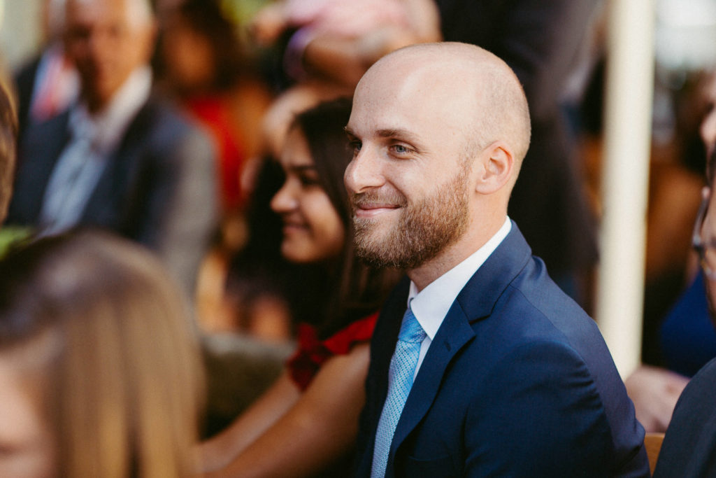 hochzeitsfotograf-kerim-kivrak-scheunenhochzeit-balzhausen-hochzeitslocation-lenderstuben-boho-destination-wedding-photographer-trauung-standesamt-hochzeitsfotoalbum-hochzeitsdeko-0099