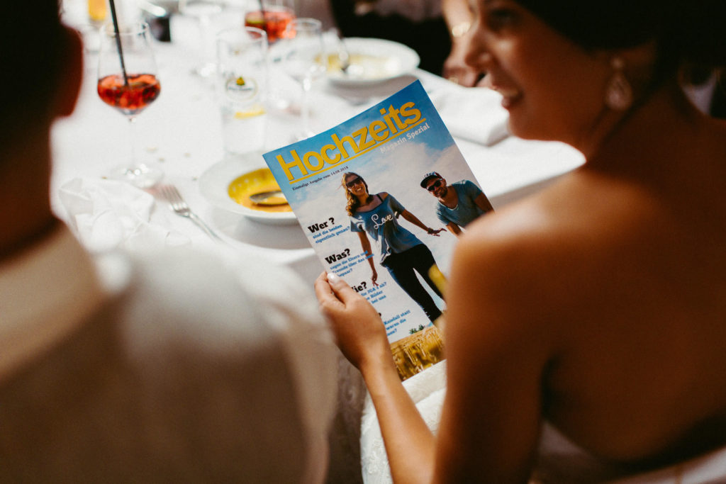 hochzeitsfotograf-kerim-kivrak-scheunenhochzeit-balzhausen-hochzeitslocation-lenderstuben-boho-destination-wedding-photographer-trauung-standesamt-hochzeitsfotoalbum-hochzeitsdeko-0189