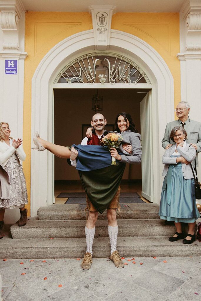 hochzeitsfotograf-standesamt-trauung--muenchen-mandlstrasse-feier-kerimkivrak-023